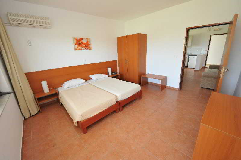 Helena Christina Aparthotel Asgourou Exterior foto